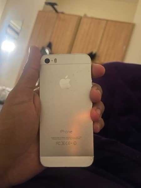 iPhone 5s 32GB White Color For Sale 2