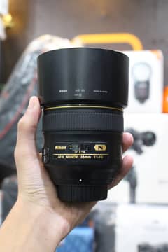 Nikon AF-S 85mm f/1.4 G Nano lens