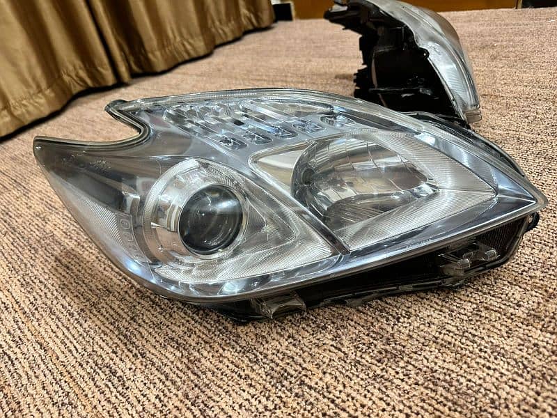 Toyota Prius 2015 Model Front Lights For Sale 2