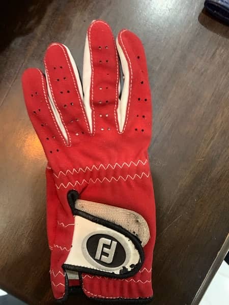 Children Graphite Shaft Golf Clubs woth gloves | 10/10 | negotiable 6