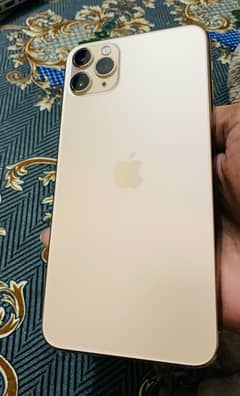 I phone 11 Pro Max 64 Gb 10 by 10 Golden 0