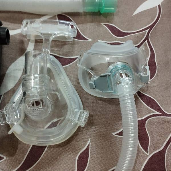 PHILIPS BIPAP MACHINE WITH TWO MASK SETS. 2