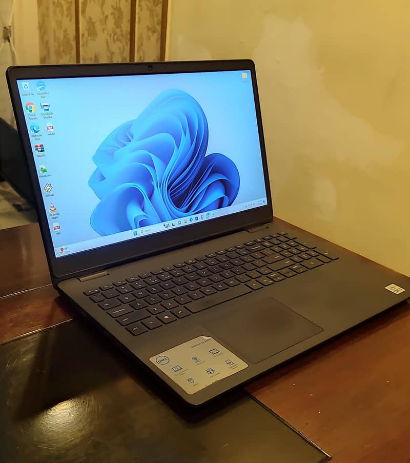 Laptop Dell Core i3-11th Generation for Sale 1