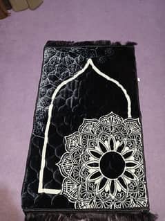 Beautiful velvet jaya namaz /prayer mats Graceful Designs,comfortable"