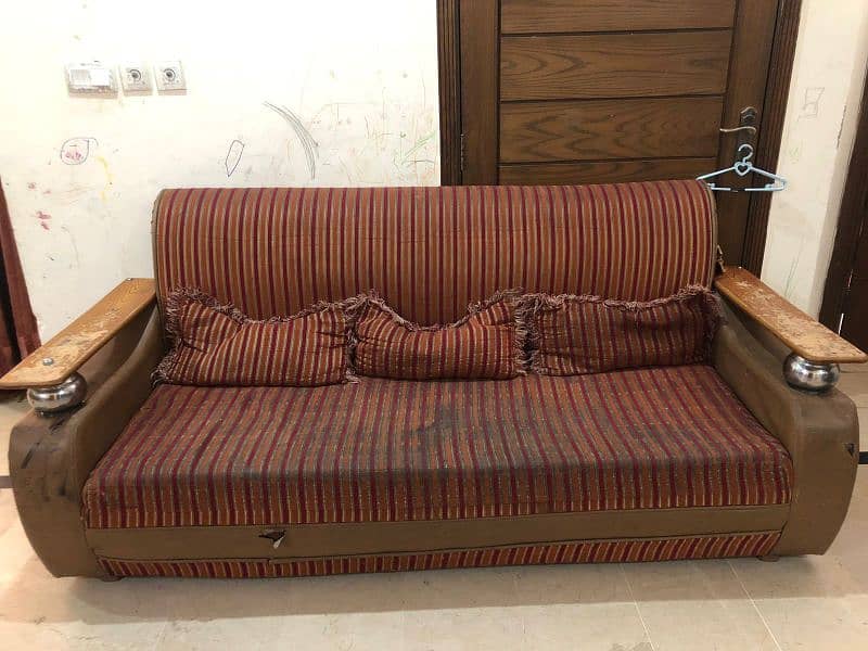 5 seater used sofa set for urgent sale 1
