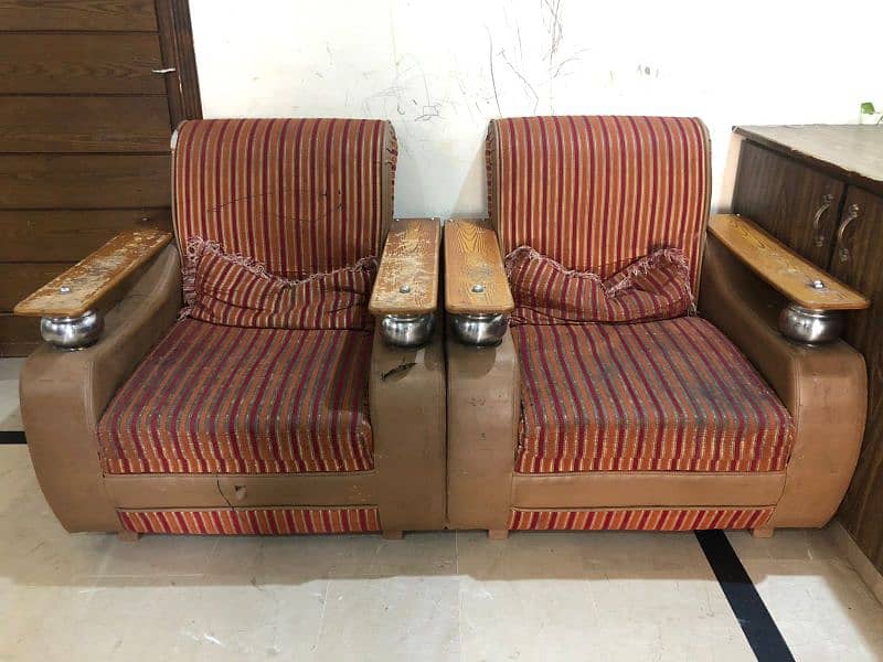 5 seater used sofa set for urgent sale 3