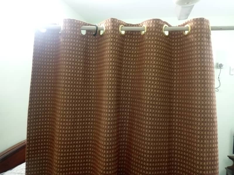 6 pieces curtain , each 1500 ( size:- 7.5ft length, 4.25ft churai) 1