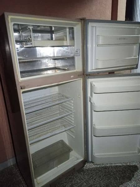 Dawalance fridge 1