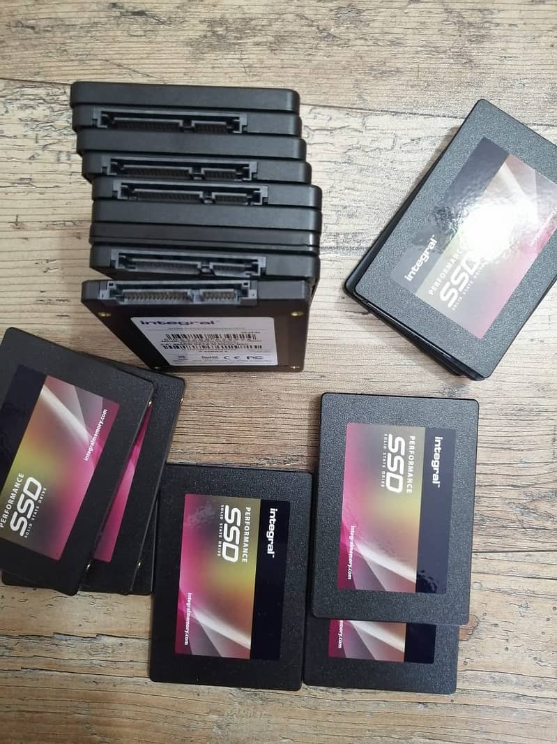 ssd 1tb (960gb) P Series 5 - 960GB SATA III 2.5 Internal SSD 2