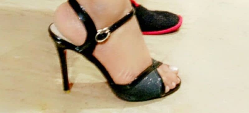 Black Sandal Heels 6