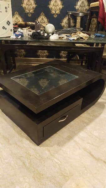 Center table for sale. . ! 0