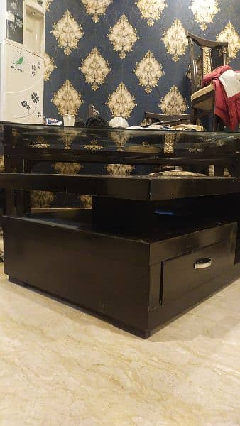 Center table for sale. . ! 2