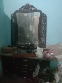 dressing table