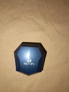 orignal Ronin Bluetooth  ear buds 0