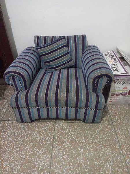 heavy sofa for sale 0