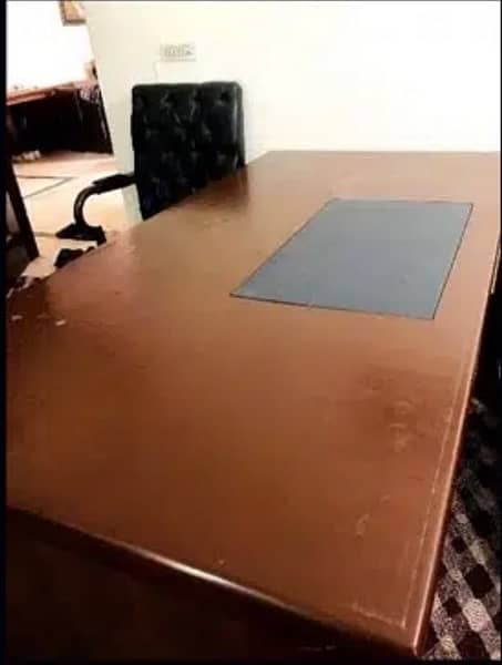 office table in good condition for sale 3