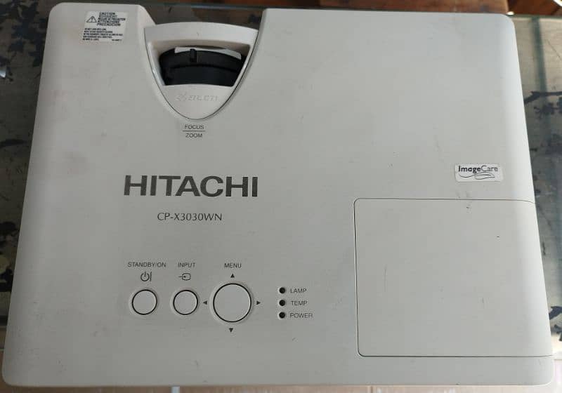 Hitachi Projector 3