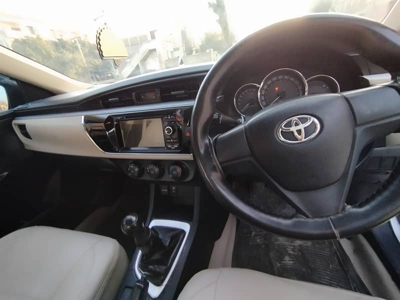 Toyota Corolla GLI 2014 10