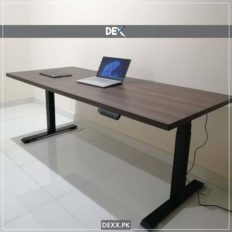 height adjustable table or sit stand desk in Pakistan 4