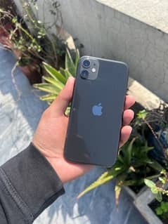 iPhone 11 ** pta approved **