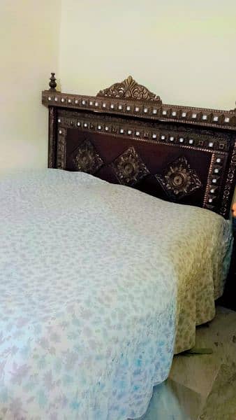 king size bed with two side table 1