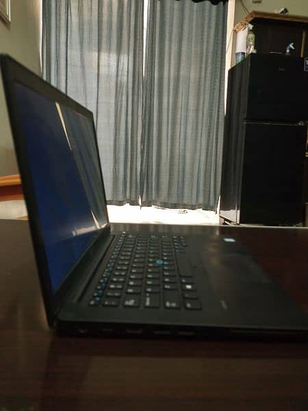 Dell i7 7th gen laptop 3