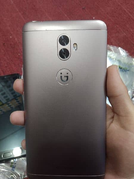 Full new mobile Model name GIONEE mobile new model 8