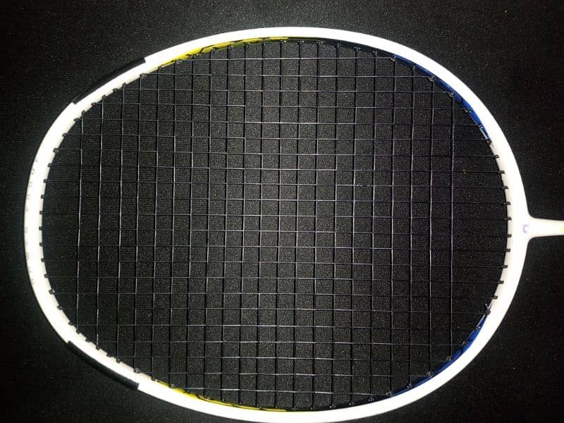 Apacs original badminton racket. 8