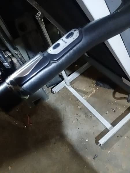 03007227446 treadmill running machine 10