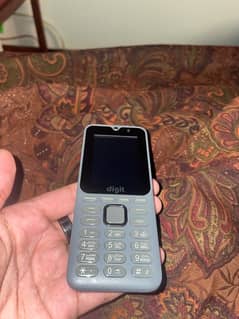 Digit 4G phone with charger 0