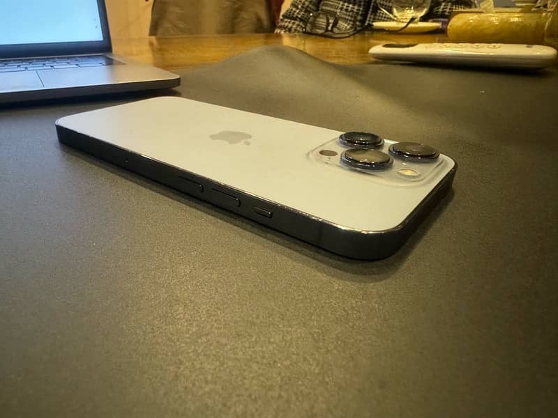 iPhone 13 Pro 128GB Sierra Blue non PTA Factory unlocked 4