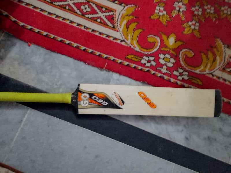 Tennis bat  hard  made in Sialkot new in condition ,very hard bottom 2