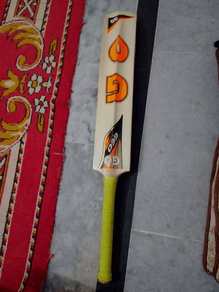 Tennis bat  hard  made in Sialkot new in condition ,very hard bottom 3