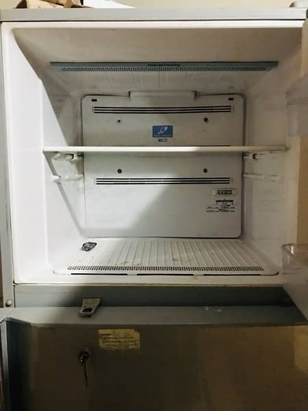 Hitachi fridge 0