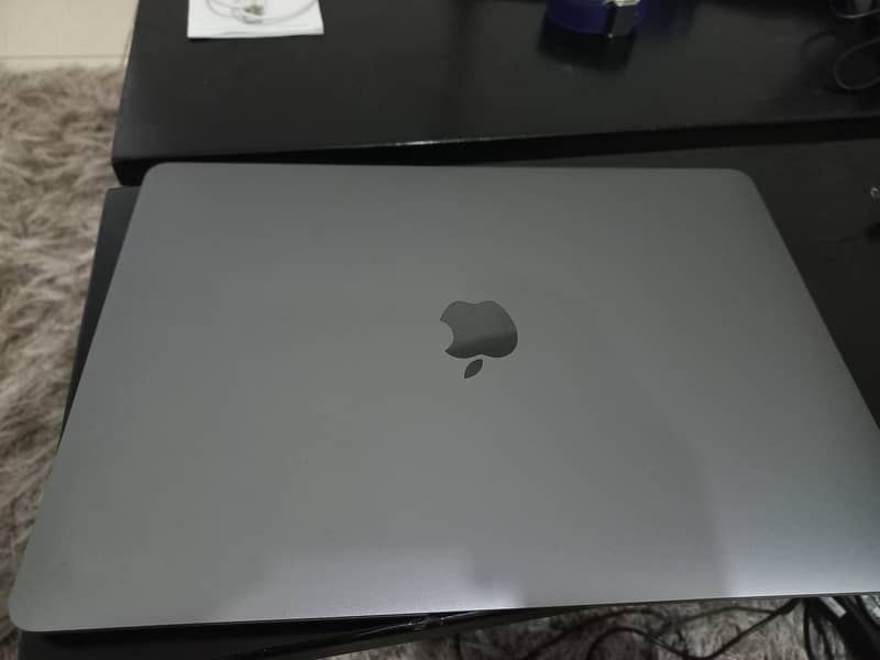 Selling my Mac Book AIR M1 1