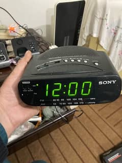 imported clock alarm fm/am radio philpis sony uk import