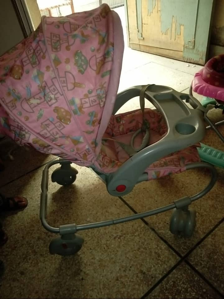 Baby pram bed chair for sale 1
