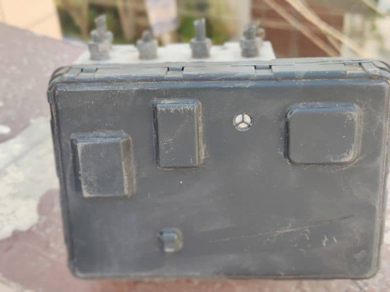 Toyota Platz Vitz ABS unit model 1R working condition 4