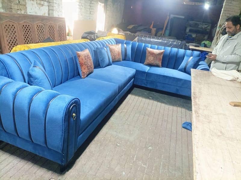i want to sell luxury 6 seaters sofa sets on Factory price 0