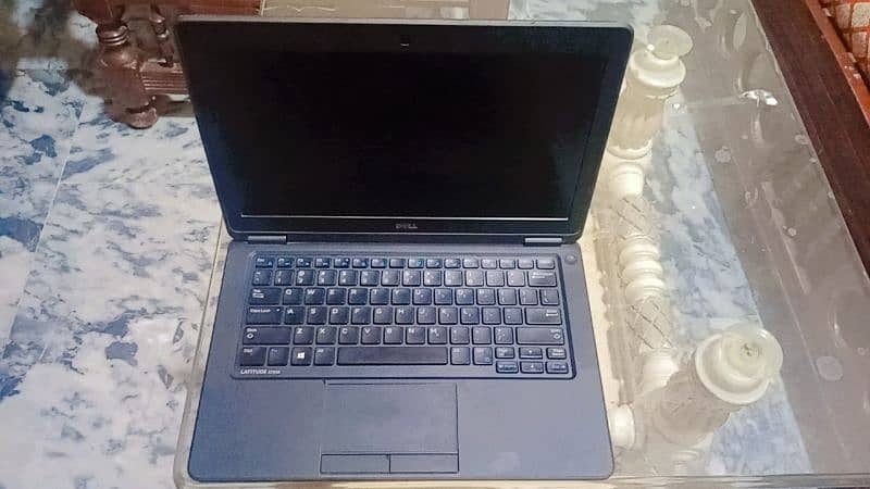 Laptop Dell i5 model 03081876956 1