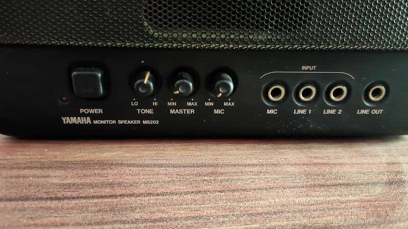 Yamaha MS202 Studio Monitor Speaker 1