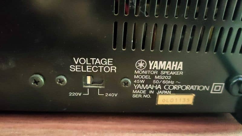 Yamaha MS202 Studio Monitor Speaker 3