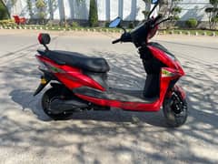YJ Future Electric Scooter Good Condition