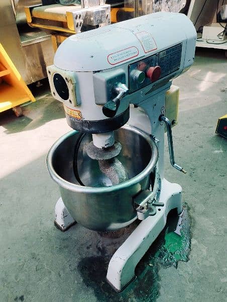10 kg capacity planetary Mixer machine imported 220 voltage 2