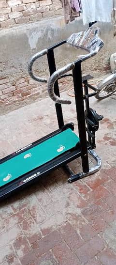 manual treadmill exercise machine