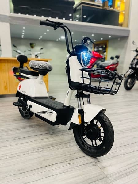 RAMZA PETROL NEW ASIA 100cc VESPA SCOOTY SCOOTER AUTOMATIC BIKE 100cc 3