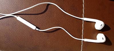 iphone Apple wired earphones , imported, no any fault