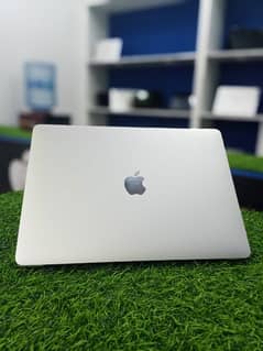 MacBook Air M1 M2 & Pro M1 M2 8gb 16gb ram 256gb 512gb 10/10 Available