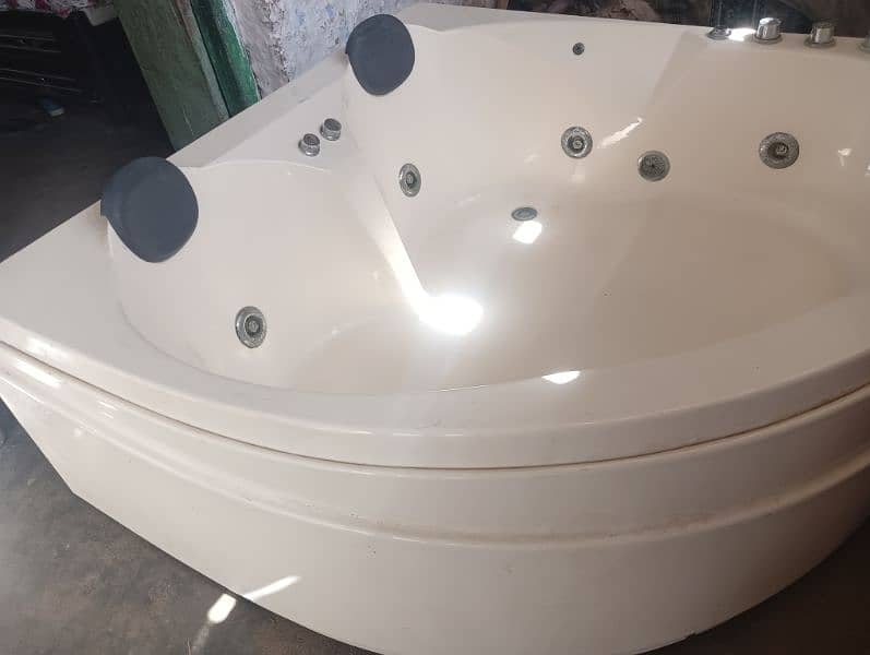 imported bath tub 0