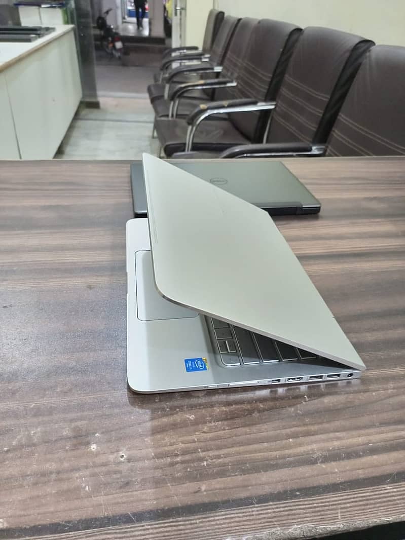 HP Spectre Core i5 Touch 360 1